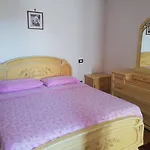 Roby Apartment *