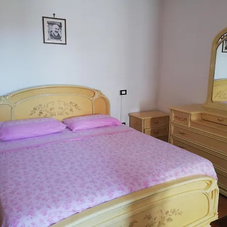 Roby Apartman *